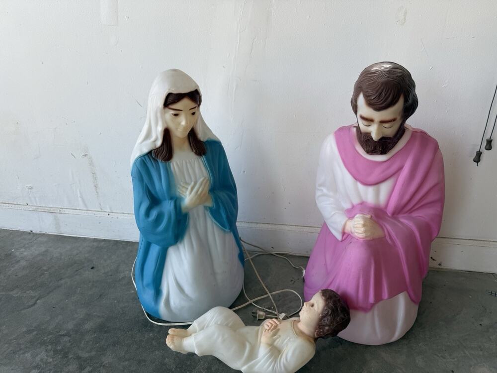 Vintage Empire Blow Mold Christmas Lighted Nativity Set 27" Mary Joseph Jesus
